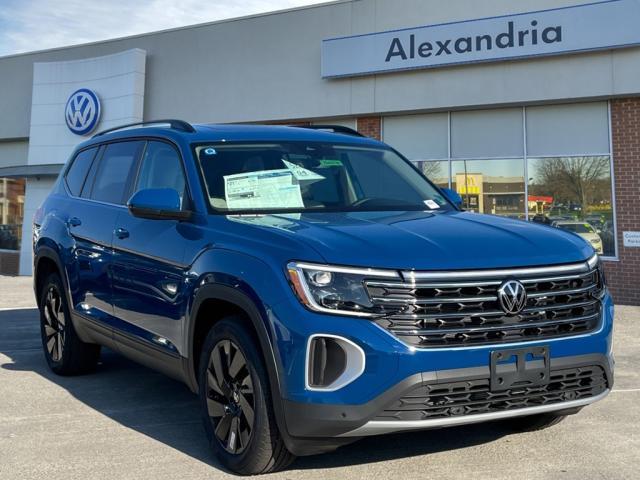 new 2025 Volkswagen Atlas car, priced at $42,804