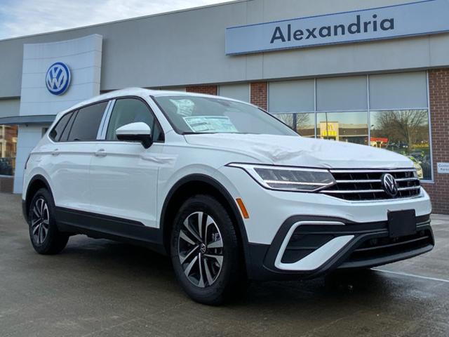 new 2024 Volkswagen Tiguan car, priced at $23,998