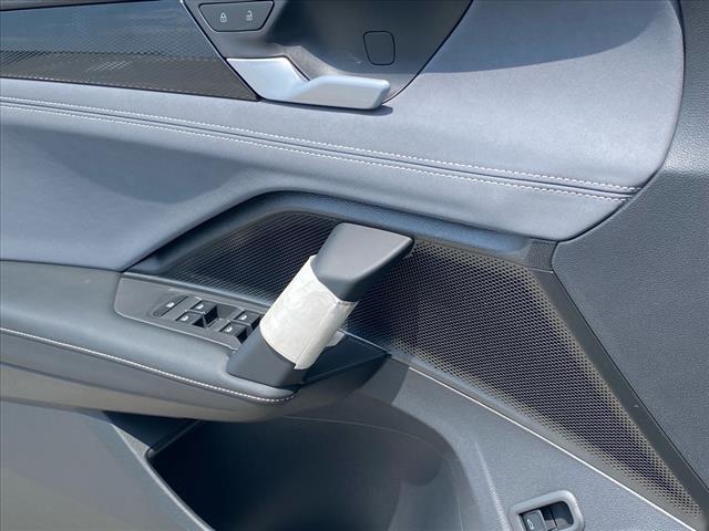 new 2025 Volkswagen Tiguan car, priced at $35,260