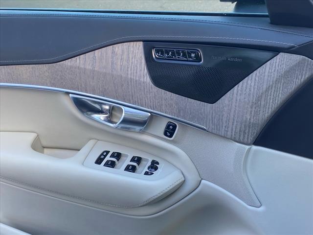 used 2022 Volvo XC90 car, priced at $32,400