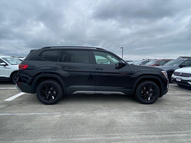 new 2024 Volkswagen Atlas car, priced at $49,599