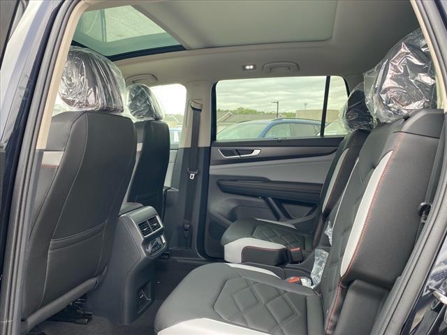 new 2025 Volkswagen Atlas car, priced at $46,432