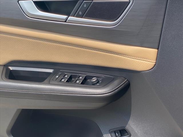 used 2024 Volkswagen Atlas Cross Sport car, priced at $36,900