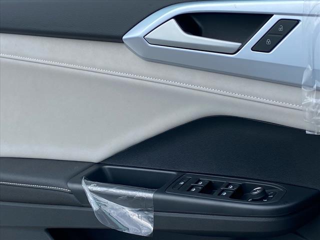 new 2025 Volkswagen Taos car, priced at $29,431