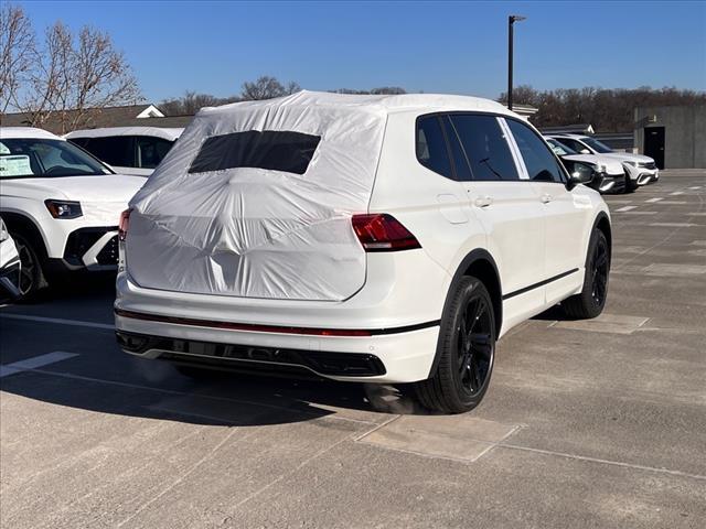 new 2024 Volkswagen Tiguan car, priced at $35,094