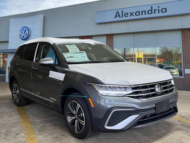 new 2024 Volkswagen Tiguan car, priced at $29,030