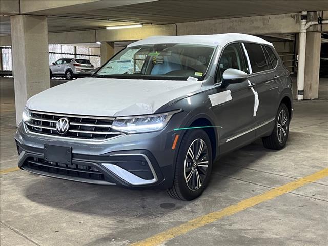 new 2024 Volkswagen Tiguan car, priced at $29,030