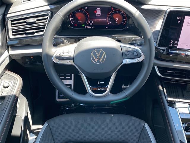 new 2025 Volkswagen Atlas car, priced at $39,999