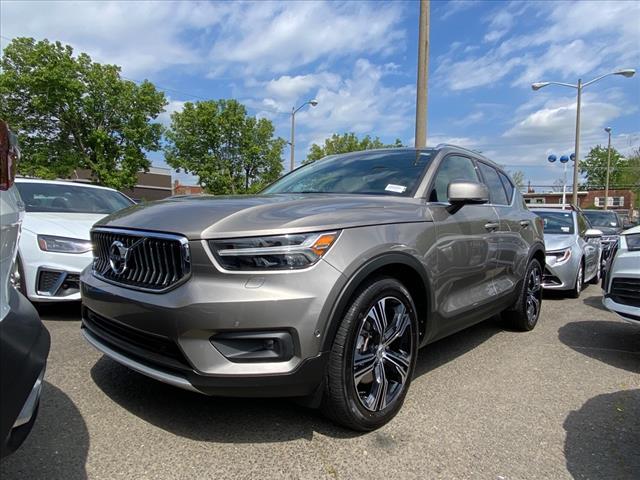 used 2021 Volvo XC40 car, priced at $24,600