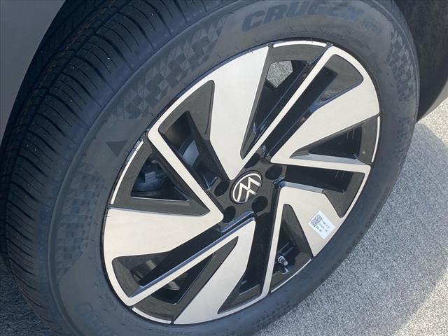 new 2025 Volkswagen Atlas car, priced at $51,656