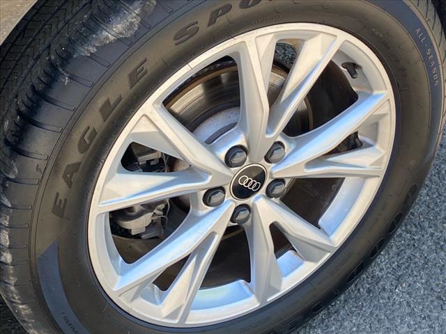 used 2024 Audi Q3 car, priced at $32,900