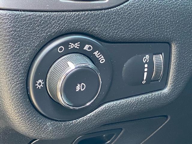 used 2019 Jeep Cherokee car, priced at $10,000