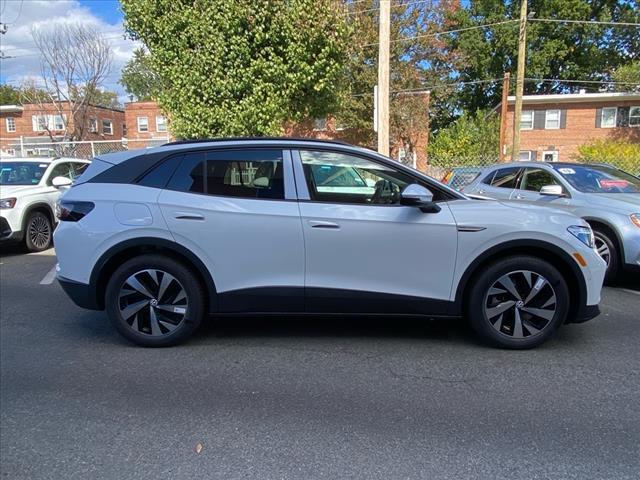 new 2025 Volkswagen ID.4 car, priced at $40,635