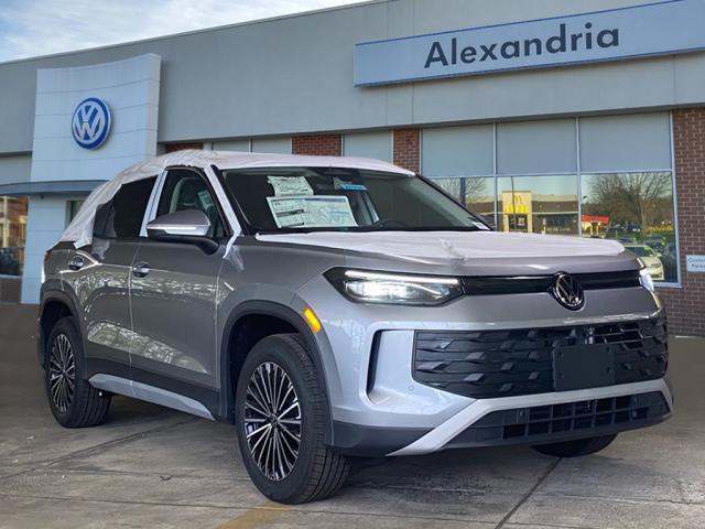 new 2025 Volkswagen Tiguan car, priced at $30,725