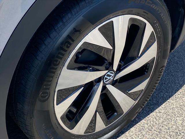 used 2024 Volkswagen ID.4 car, priced at $20,400