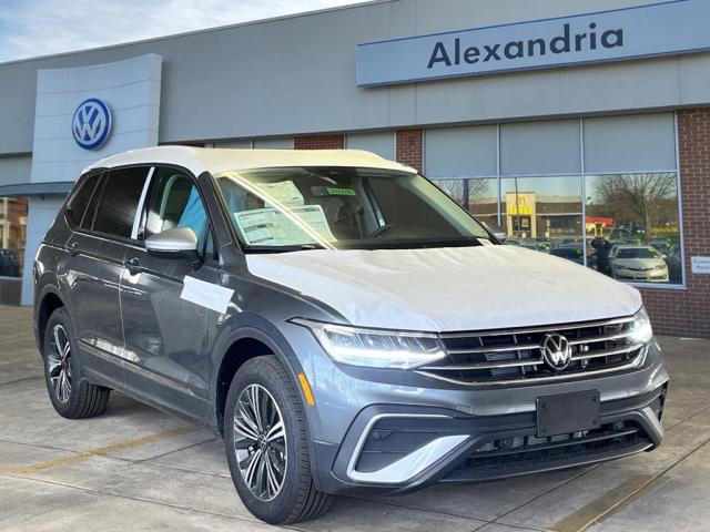 new 2024 Volkswagen Tiguan car, priced at $29,030