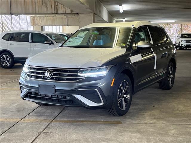 new 2024 Volkswagen Tiguan car, priced at $29,030