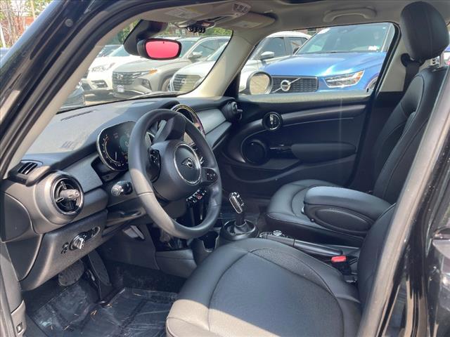 used 2024 MINI Hardtop car, priced at $25,900