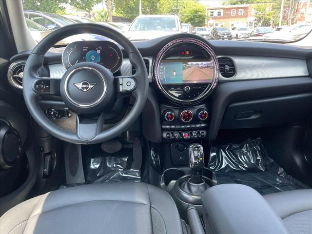 used 2024 MINI Hardtop car, priced at $25,900