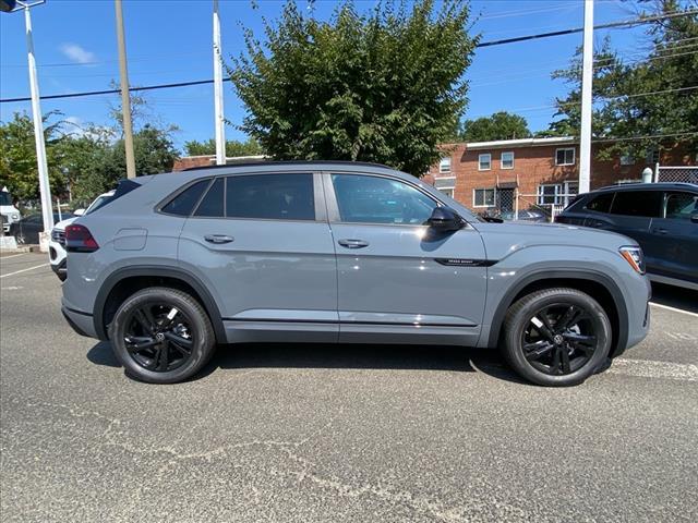 new 2026 Volkswagen Atlas Cross Sport car, priced at $51,301