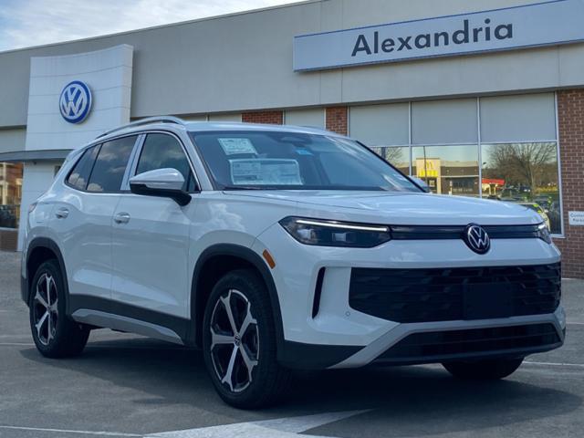 new 2025 Volkswagen Tiguan car, priced at $32,800