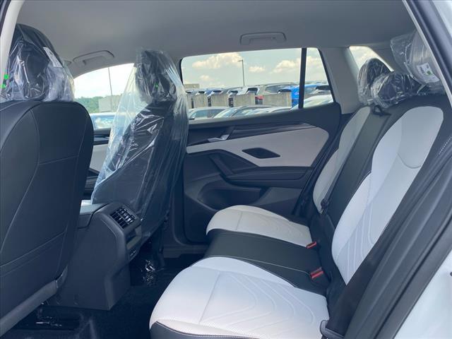 new 2025 Volkswagen Tiguan car, priced at $32,800