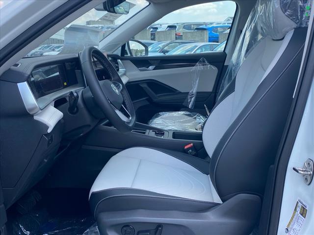 new 2025 Volkswagen Tiguan car, priced at $32,800