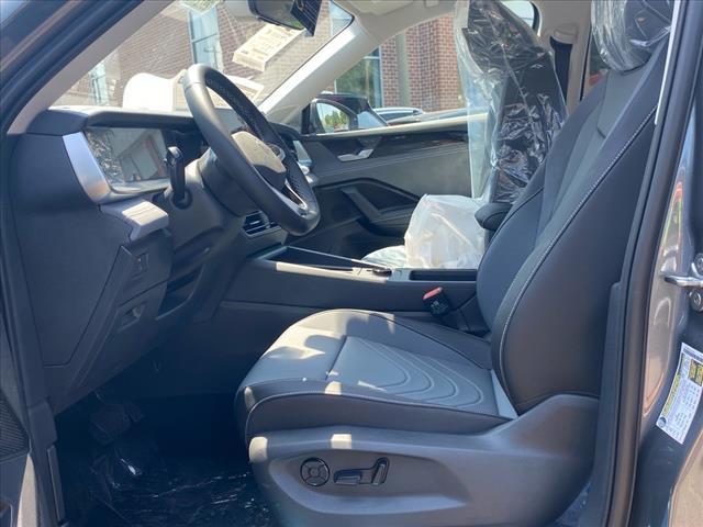 new 2025 Volkswagen Tiguan car, priced at $32,695