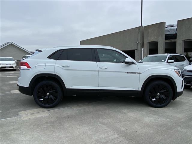 new 2025 Volkswagen Atlas Cross Sport car, priced at $43,776