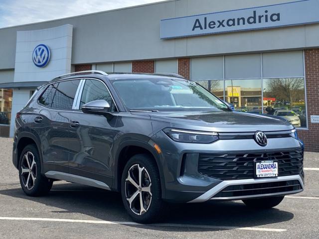 new 2025 Volkswagen Tiguan car, priced at $35,260