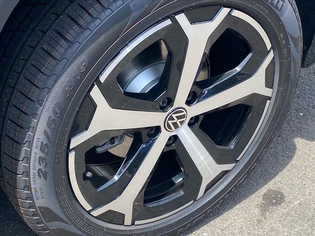 new 2025 Volkswagen Tiguan car, priced at $35,260