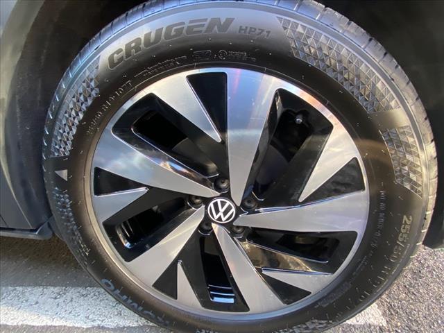 used 2023 Volkswagen ID.4 car, priced at $26,400