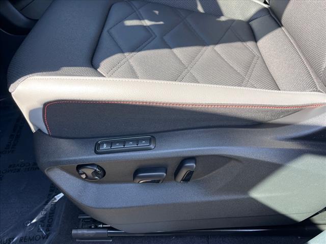 used 2024 Volkswagen Atlas car, priced at $37,900
