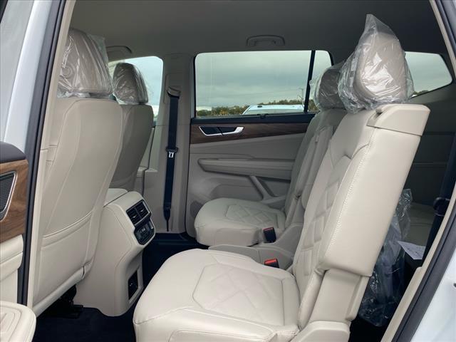 new 2026 Volkswagen Atlas car, priced at $44,183