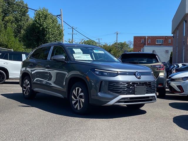 new 2025 Volkswagen Tiguan car, priced at $30,467