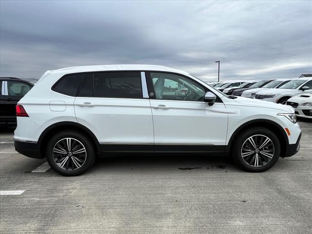 new 2024 Volkswagen Tiguan car, priced at $24,998