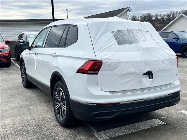 new 2024 Volkswagen Tiguan car, priced at $24,998