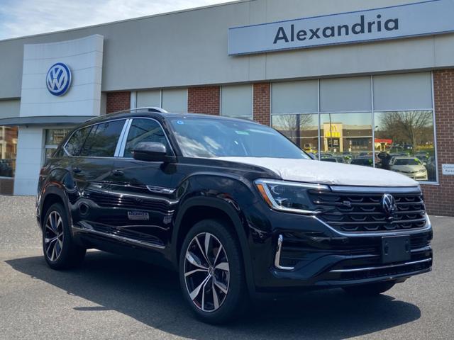 new 2024 Volkswagen Atlas car, priced at $50,438