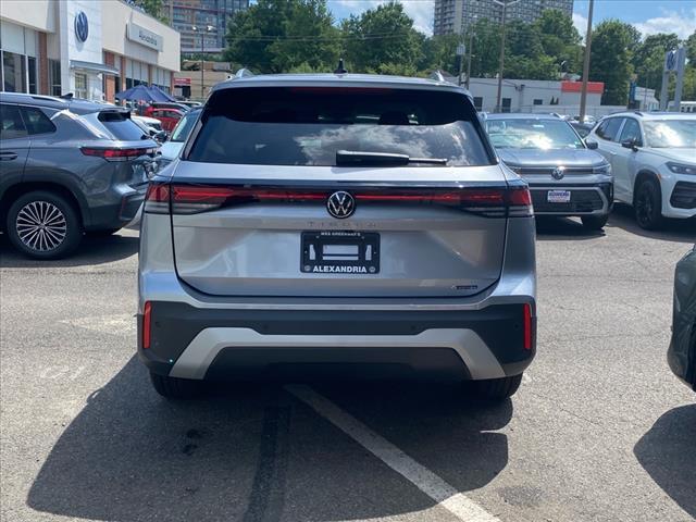 new 2025 Volkswagen Tiguan car, priced at $32,225