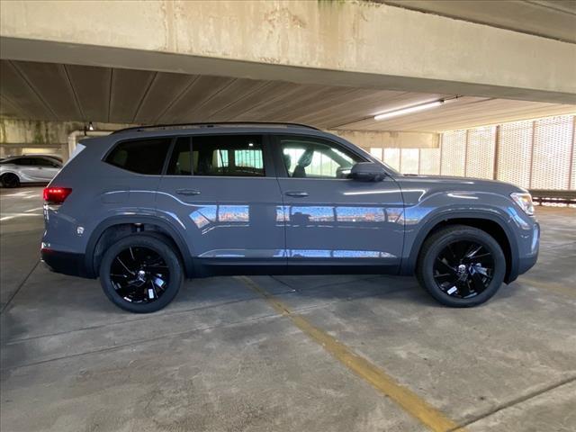 new 2025 Volkswagen Atlas car, priced at $45,210