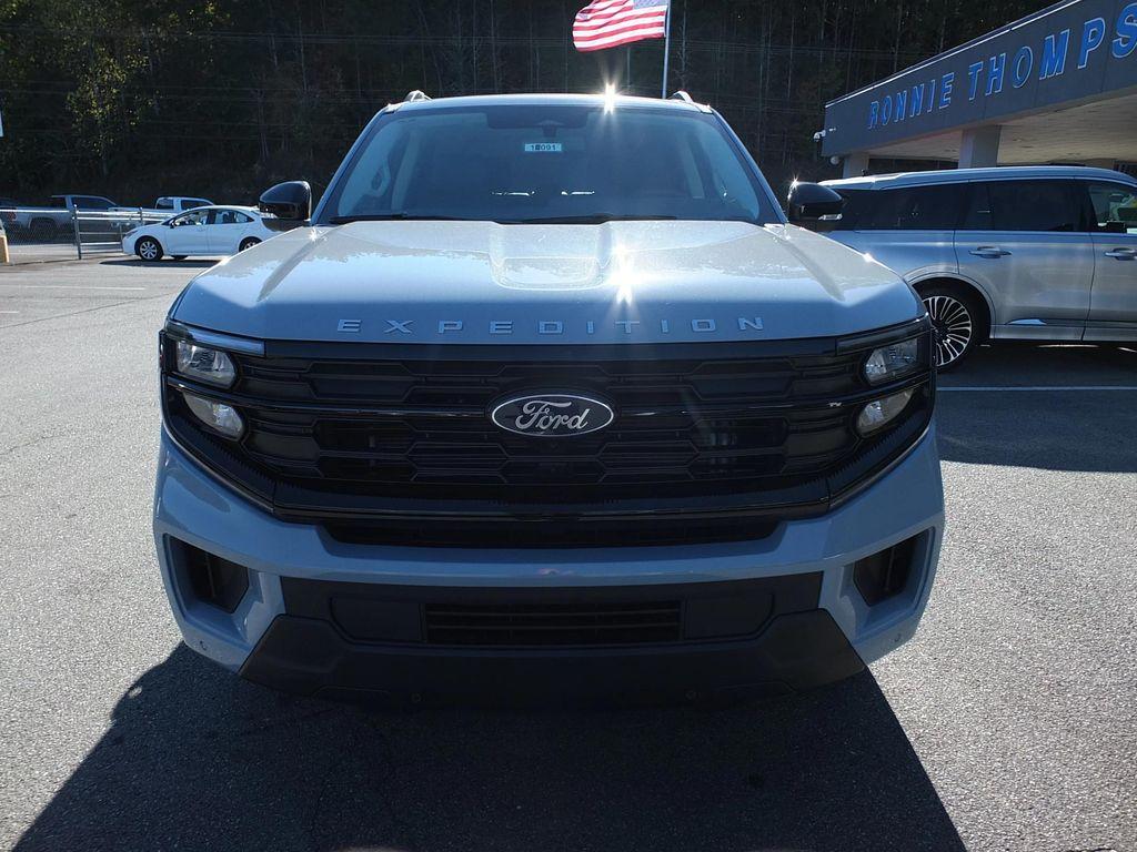 new 2025 Ford Expedition car, priced at $73,835