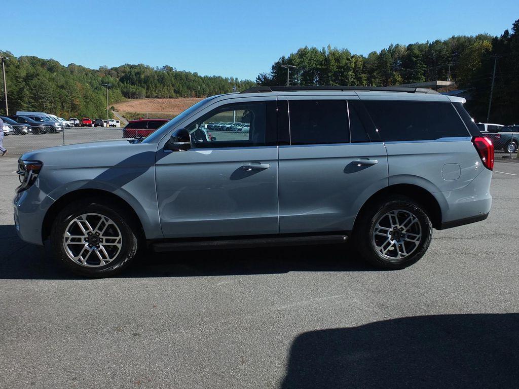 new 2025 Ford Expedition car, priced at $73,835
