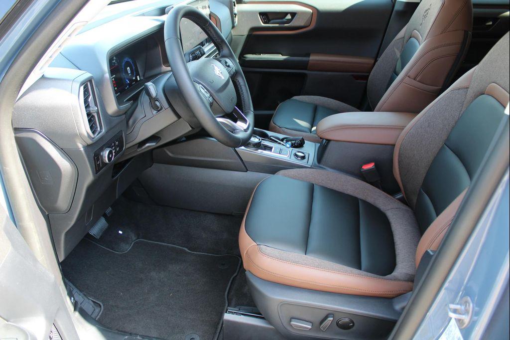 new 2025 Ford Bronco Sport car, priced at $39,980