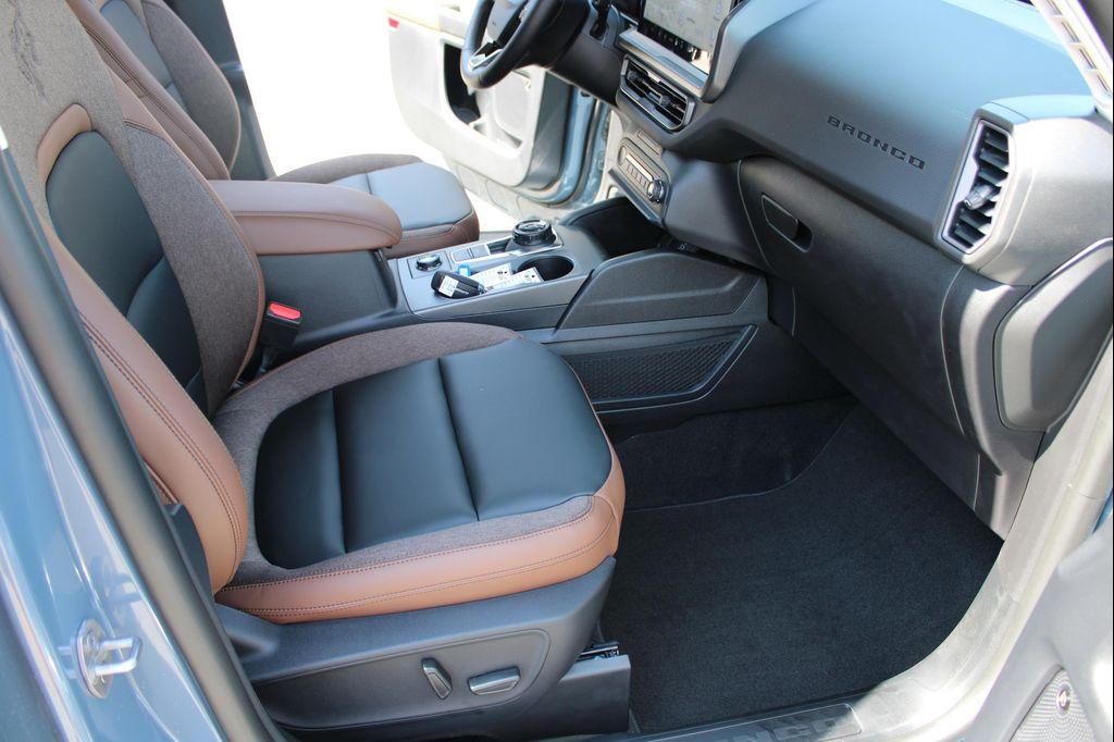 new 2025 Ford Bronco Sport car, priced at $39,980