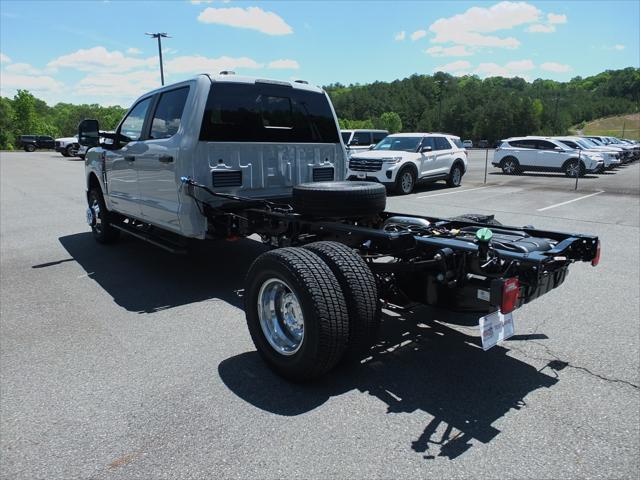 new 2025 Ford F-350 car, priced at $73,610