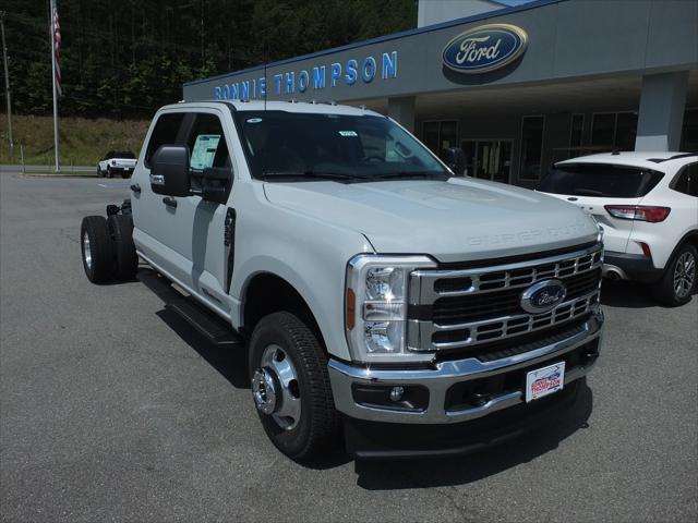 new 2025 Ford F-350 car, priced at $73,610