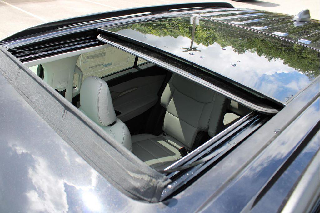 new 2025 Ford Explorer car, priced at $48,915