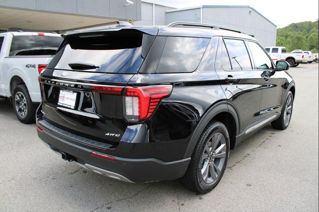 new 2025 Ford Explorer car, priced at $48,915