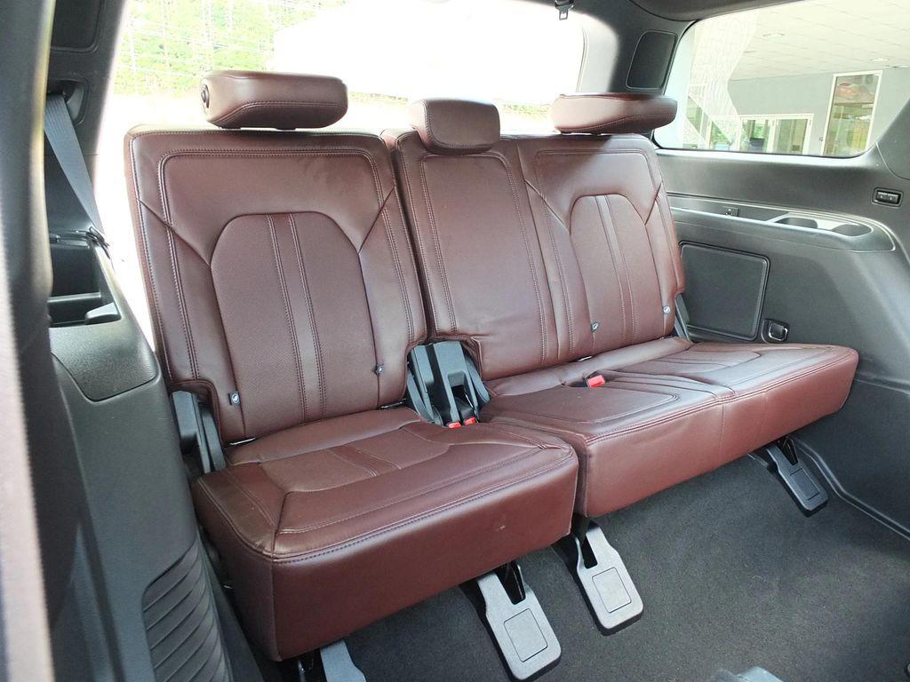 used 2024 Ford Expedition car, priced at $55,987