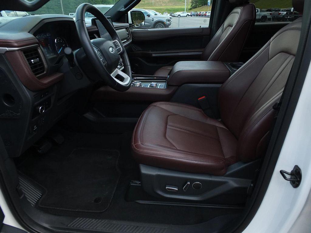 used 2024 Ford Expedition car, priced at $55,987